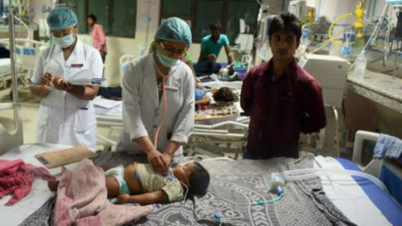 Photo of गोरखपुर में थम नहीं रहा बच्चों की मौत का सिलसिला, 48 घंटों में हुई 42 बच्चों की मौत