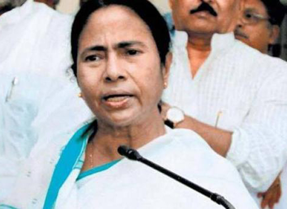 Photo of ममता बनर्जी सरकार ने दुर्गा मूर्ति विसर्जन पर लगाई रोक