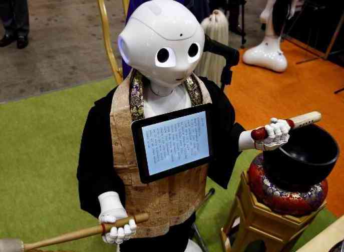 रोबोट, ह्यूमनमांइड रोबोट, अंतिम संस्कार, रोबोट कंपनी, धार्मिक कर्मकांड, जापान