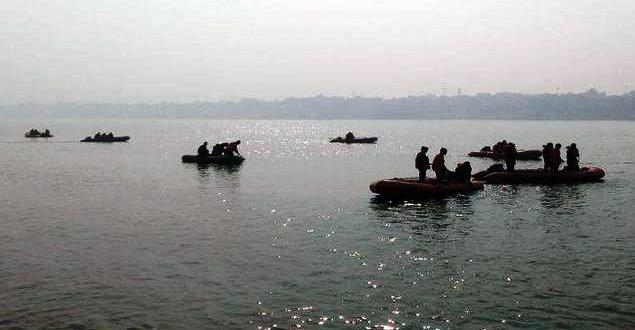 Photo of बागपत में 60 लोगों से भरी नाव पलटने से 24 मरे,कई लापता