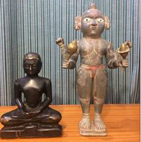 Photo of मप्र : झांसी के 2 तस्करों से बेशकीमती मूर्तियां व कलाकृति बरामद