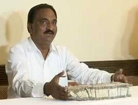 Photo of पाटीदार नेता का आरोप भाजपा ने मुझे एक करोड़ में खरीदा