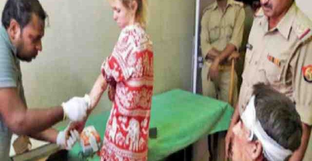 Photo of स्विस जोड़े की सरेआम पिटाई, सुषमा ने मांगी योगी से रिपोर्ट