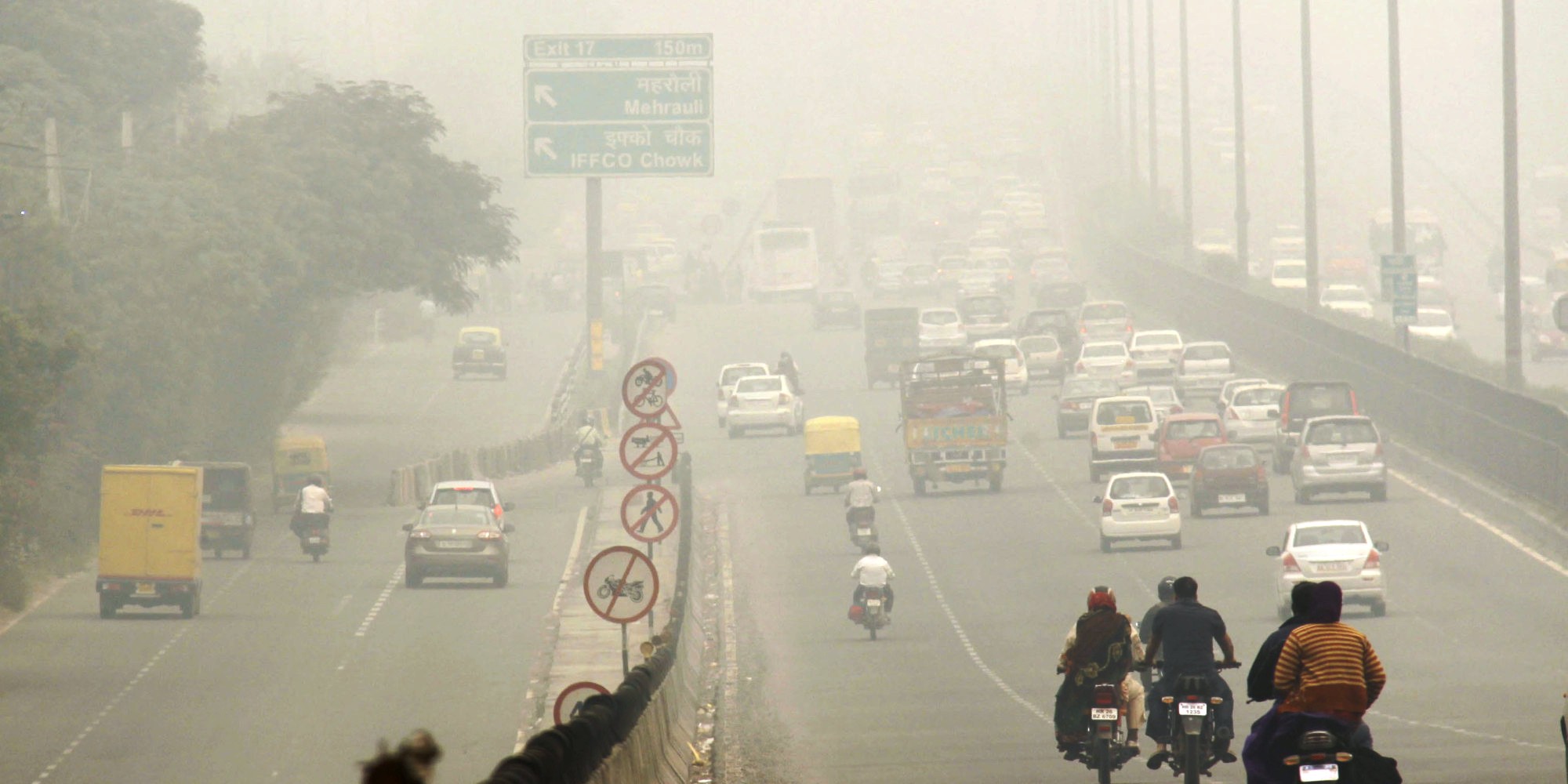 Photo of जहरीली हुई दिल्‍ली की हवा,पीली धुंध से ढंका एनसीआर