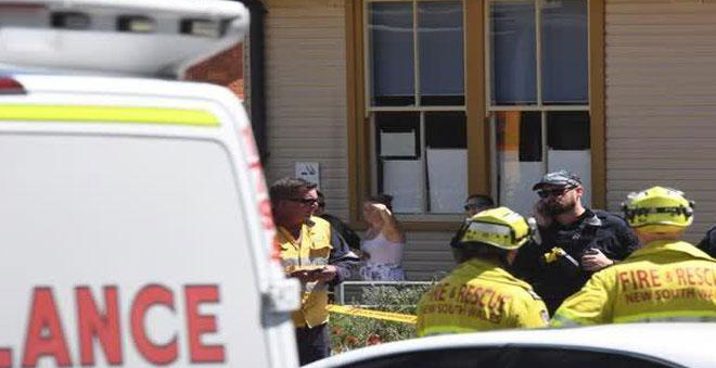 Photo of ऑस्ट्रेलिया: क्लास रूम में घुसी कार, दो बच्चों की मौत कई घायल