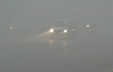 Photo of जानलेवा धुंध: पलवल में नैशनल हाइवे पर टकराए 20 वाहन
