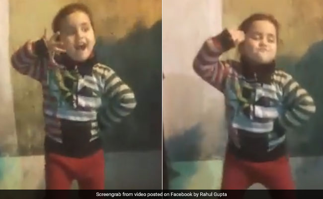Photo of VIDEO :  इस नन्‍हीं बच्‍ची ने सपना चौधरी के गाने पर ऐसा डांस किया कि सब देखते रह गए