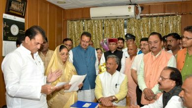 Photo of थराली विधायक मुन्नी देवी ने ली विधानसभा की सदस्यता