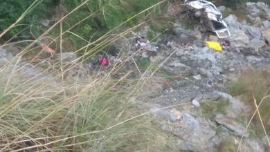 Photo of उत्तराखंड : 60 फुट गहरी खाई में गिरी टैंपो ट्रेवलर, आठ लोगों की मौत