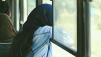 Photo of अमेरिका में हिज़ाब पहनकर बस में बैठी थी मुस्लिम लड़की, उसके साथ ड्राईवर ने की ये घटिया हरकत