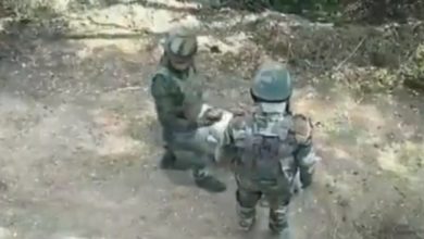 Photo of मौत से खेलकर सेना के जवानों ने बचाई गाँववालों की जान, देखें VIDEO