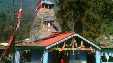 Photo of उत्तराखंड के इस मंदिर में नि:संतान दंपति की कामना पूरी करती हैं देवी अनुसूया  