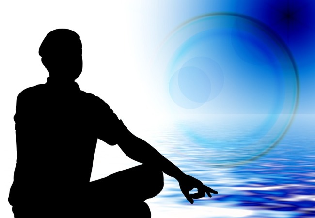 तनाव, चिंता, और डिप्रेशन से मुक्त होने को अपनाएं ये योगासन