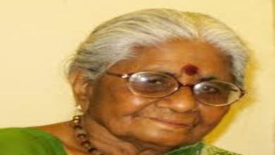 Photo of हिंदी साहित्य की प्रसिद्द लेखिका ‘मन्नू भंडारी” का 90 वर्ष की उम्र में निधन