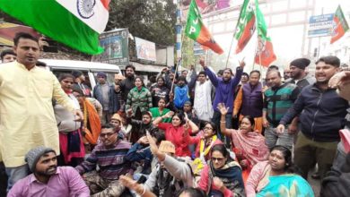Photo of पश्चिम बंगाल: पेट्रोल और डीजल पर वैट में कटौती करने की मांग को लेकर बीजेपी ने की पांच दिवसीय रैली की घोषणा
