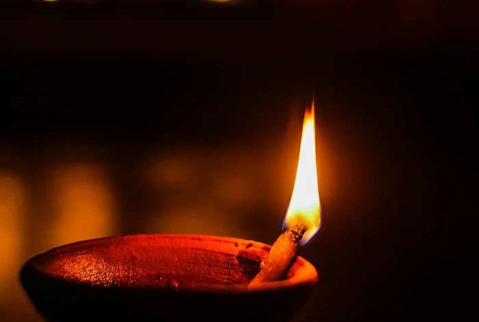 छोटी दिवाली पर 14 दीये क्यों जलाते हैं, जानें नरक चतुर्दशी का महत्व