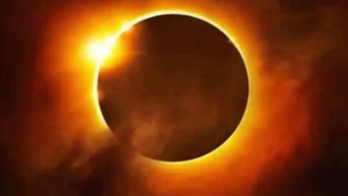 Photo of आज लगेगा साल का आखिरी सूर्य ग्रहण , जानें किन राशि पर पड़ेगा शुभ प्रभाव