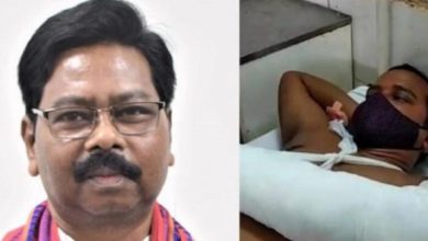 Photo of ओडिशा: केंद्रीय मंत्री ने कमरा बंद कर पीटा, ऑफिसर का हाथ टूटा, अस्पताल में भर्ती