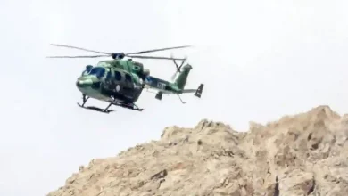 Photo of जम्मू-कश्मीर में सेना का हेलीकॉप्टर क्रैश, एक पायलट की मौत