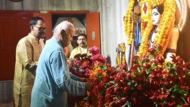 Photo of संघ प्रमुख मोहन भागवत ने गोरखनाथ मंदिर में की पूजा अर्चना, सीएम योगी ने गोरक्षपीठ पर आने का दिया था निमंत्रण