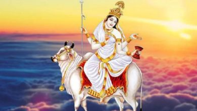 Photo of नवरात्रि के पहले दिन करें माँ शैलपुत्री की पूजा, जानें महत्व और पूजा विधि