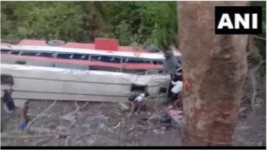 Photo of Maharashtra News: पालघर में खाई में गिरी बस, हुआ बड़ा हादसा, 15 लोग हुए घायल 5 लोगों की हालत गंभीर
