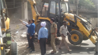 Photo of सहारनपुर में हिसा के बाद अब प्रशासन का चला बुलडोजर, दो आरोपियों के खिलाफ कार्रवाई शुरु
