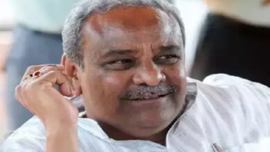 Photo of कर्नाटक के फूड सिविल सप्लाई मंत्री उमेश कट्टी का हार्ट अटैक से निधन, सीएम बोम्मई ने जताया शोक