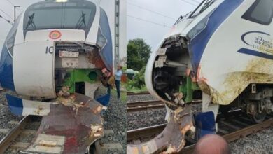 Photo of भैंसों के झुंड से टकराई वंदे भारत एक्सप्रेस, इंजन क्षतिग्रस्त