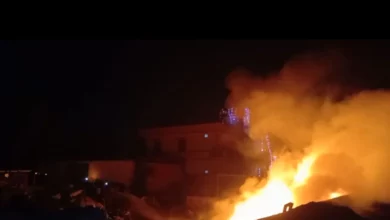 Photo of उत्तराखंड: आतिशबाजी से स्टोर में लगी आग, सामान जलकर स्वाह