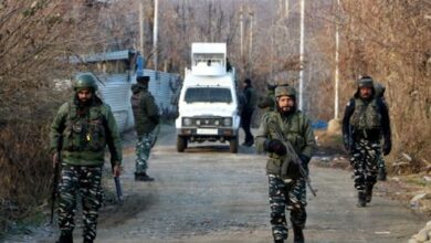 Photo of कश्मीर: सुरक्षाबलों की बड़ी कार्रवाई,  शोपियां में मुठभेड़ में पाकिस्तानी आतंकी कामरान ढेर