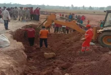 Photo of छत्तीसगढ़ : जगदलपुर में मुरम खदान धंसने से 7 मजदूरों की मौत