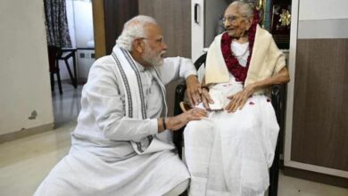 Photo of प्रधानमंत्री नरेंद्र मोदी की मां हीराबेन की तबीयत ख़राब, अहमदाबाद के अस्पताल में भर्ती