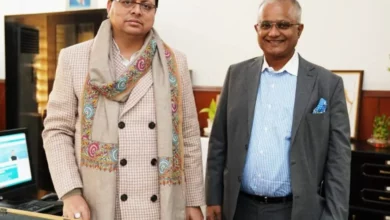 Photo of मुख्यमंत्री से मिले एम्मार इंडिया के CEO, जोशीमठ प्रभावितों के लिये प्री फेब्रिकेटेड हट्स बनाने में सरकार का करेगें सहयोग
