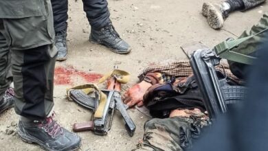 Photo of कश्मीर में हिंदुओं की हत्या में शामिल दो आतंकियों को सुरक्षाबलों ने किया ढेर