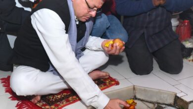 Photo of मुख्यमंत्री पुष्कर सिंह धामी ने महाशिवरात्रि के शुभ अवसर वनखंडी महादेव मंदिर में की पूजा अर्चना, प्रदेश में खुशहाली की कामना की