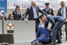 Photo of लड़खड़ाकर गिरे अमेरिकी राष्ट्रपति जो बाइडेन, वायु सेना के समारोह की घटना