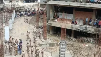 Photo of ग्रेटर नोएडा में निर्माणाधीन बिल्डिंग की लिफ्ट गिरने से 4 मजदूरों की मौत
