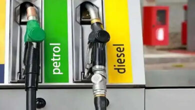 Photo of 10 रु तक सस्ता हो सकता है पेट्रोल-डीजल, मोदी सरकार जल्द कर सकती है एलान