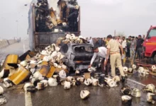 Photo of राजस्थान के चूरू में भयानक सड़क हादसा, ट्रक में घुसी कार, एक ही परिवार के 7 लोग जिंदा जले